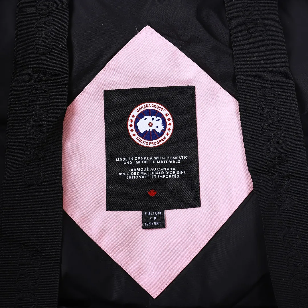 F 🇨🇦 New Arrival CANADA GOOSE New Arrival 08 ❣️❣️❣️ New Arrival ， （ ） ， ， ， New Arrival 1:1 ，5 28 （ 3000 ） 2021 Hot Sale ！ 🛄 ZP ； ZP ； VIP 。 ： （ ）： LOGO ， ， ZP ， 0 ， ， 。 ， ！ ！（ ！） （ ）： ， 21 ！ 18 ， （ ） ， ZP ， 5 ， 5 。 ， ， ！ ！ （ ）： ， ， ！ 1:1 ， ！ 2 ， ！ / / / /， / / ！ ， ！ ！ ！ ， ！ （ ）： Authentic ， 43 16 ， ， ！ ！ ！ ！ ， ！ Authentic ，Authentic ， Authentic ，（ Authentic ） 。 ⚠️ ： ，50 ， ！ ， ， 90 ， ， ！ ⚠️ ： Factory！！！ Original、ZP 、 ，ZP ， ， ！ ⚠️ ！ 。 ， Quality